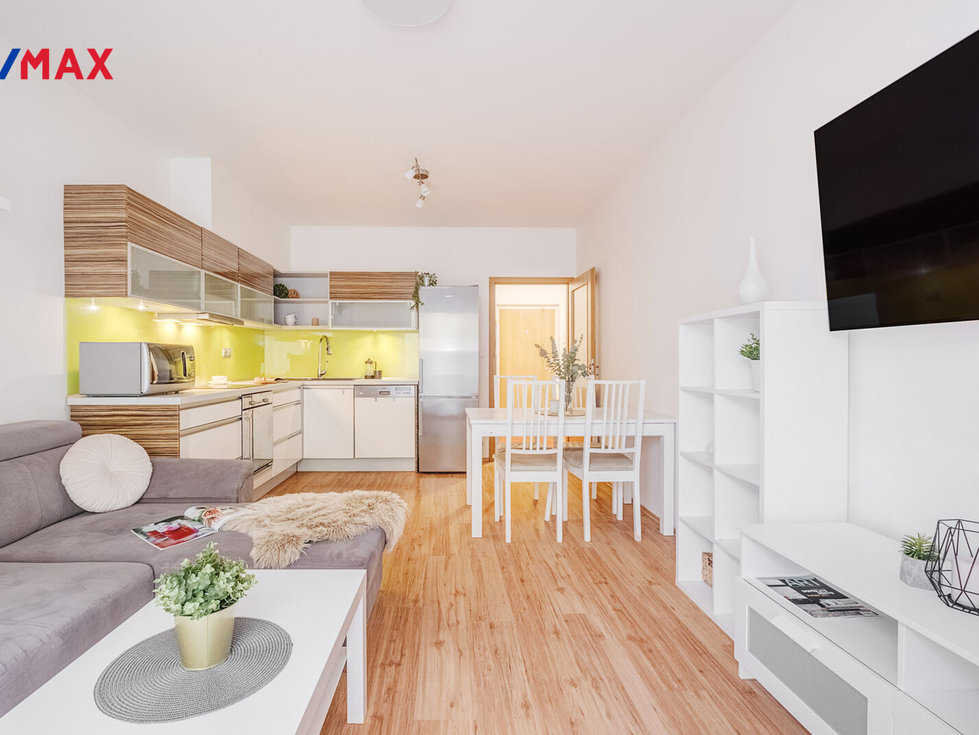 Prodej bytu 2+kk 53 m², Jinočany