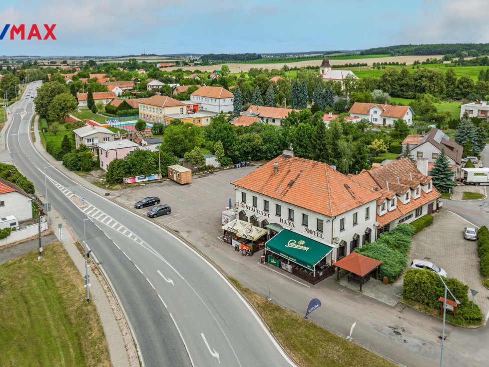 Prodej hotelu, penzionu 2705 m², Ostřetín