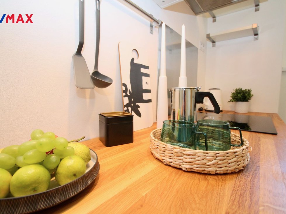 Pronájem bytu 2+1 53 m², Praha