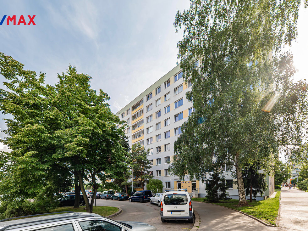 Prodej bytu 3+1 77 m², Praha
