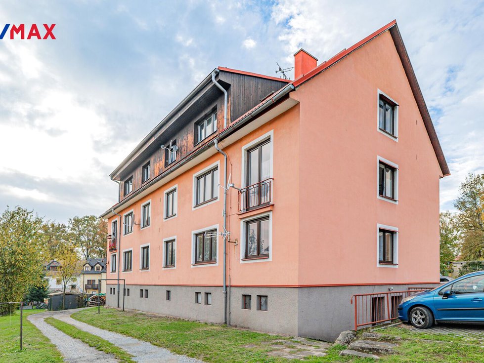 Prodej bytu 5+1 a více 107 m², Frymburk