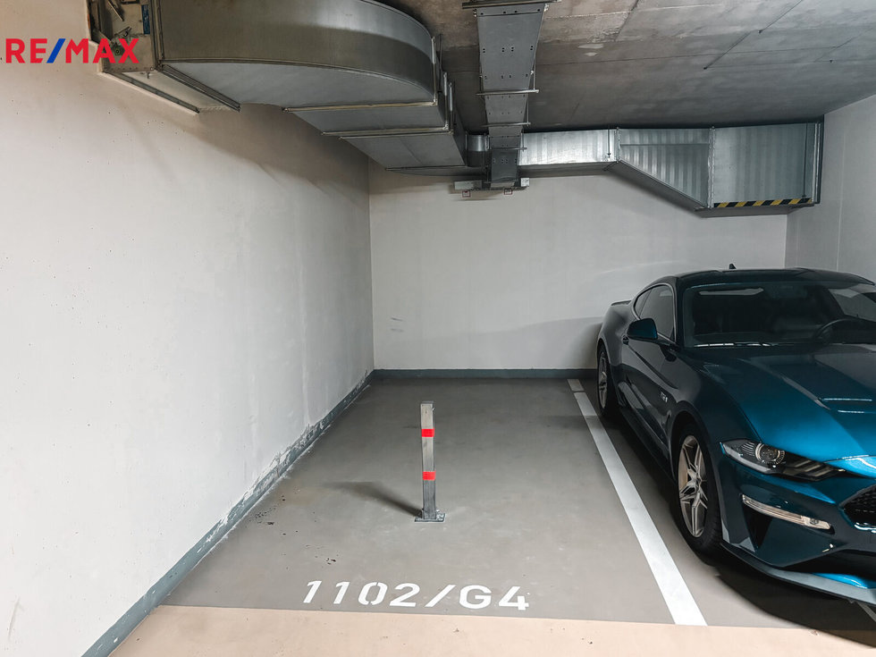 Prodej parkovacího místa 12 m², Praha