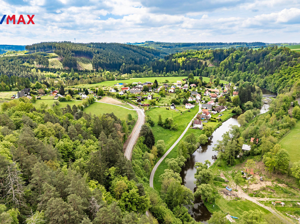 Prodej stavební parcely 800 m², Vlastějovice