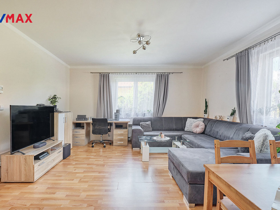 Prodej bytu 2+kk 58 m², Květnice