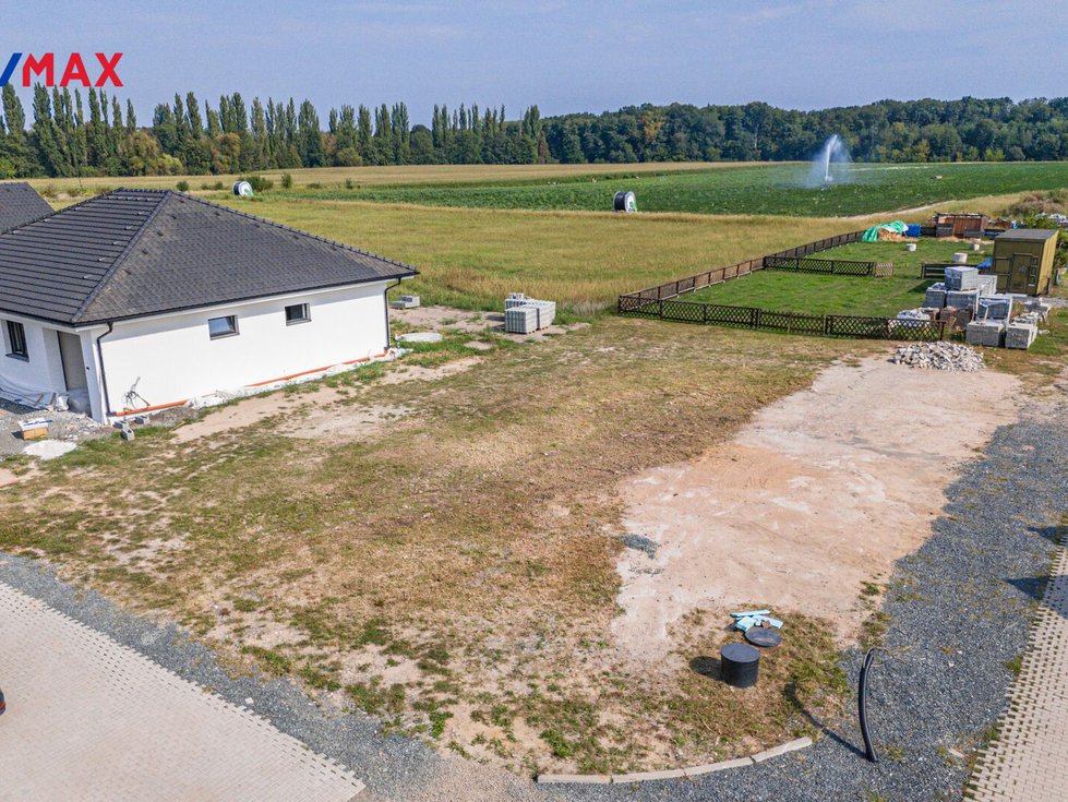 Prodej stavební parcely 694 m², Kovanice