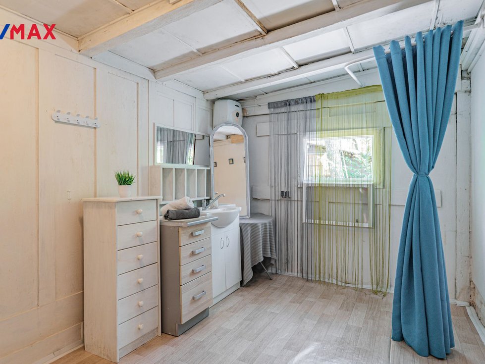 Prodej chaty 45 m², Káraný