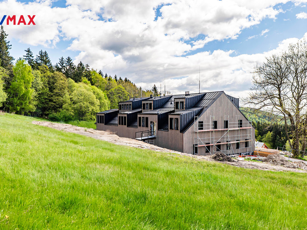 Prodej bytu 3+kk 95 m², Strážné