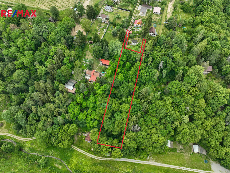 Prodej stavební parcely 2712 m², Chyňava