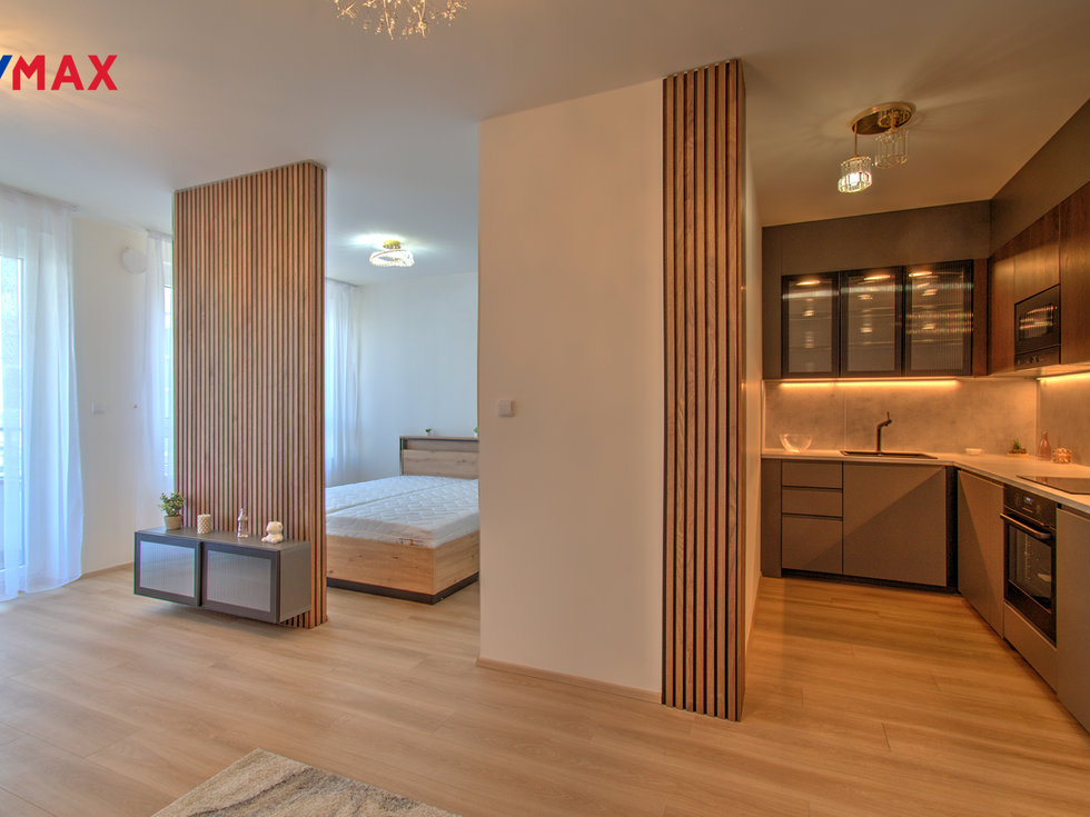Pronájem bytu 2+kk 50 m², Praha