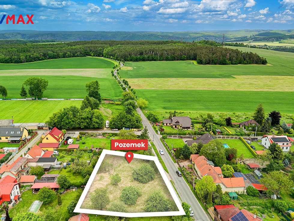 Prodej stavební parcely 1495 m², Hvozdnice