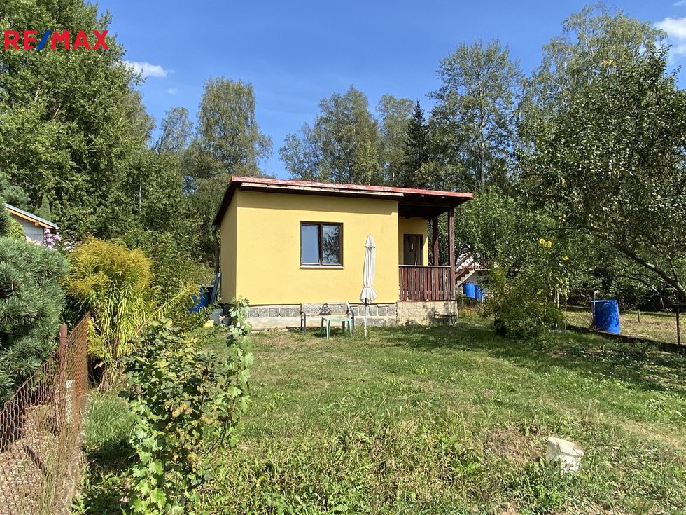 Prodej zahrady 437 m², Sadov