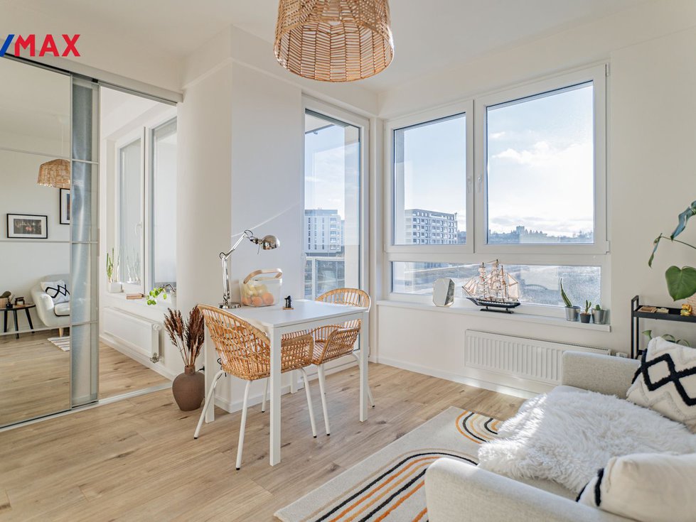 Pronájem bytu 1+1 36 m², Praha