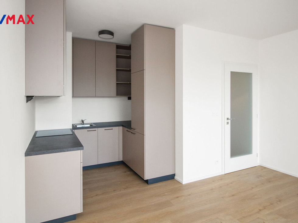 Pronájem bytu 2+kk 50 m², Praha