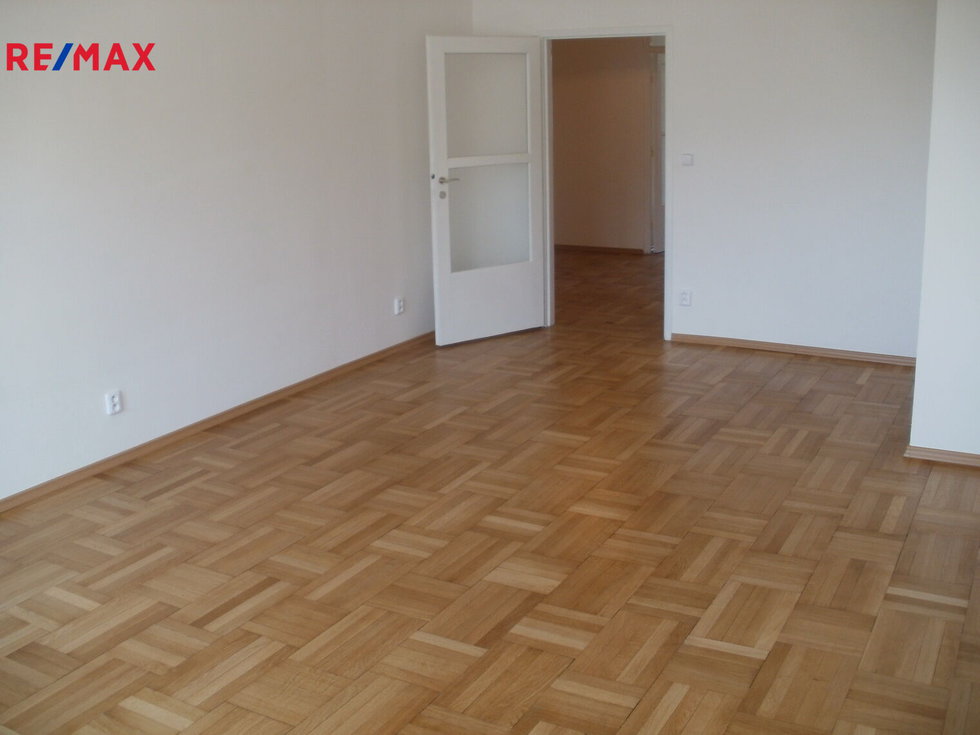 Pronájem bytu 2+1 103 m², Praha