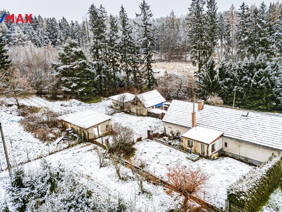 Prodej stavební parcely 1775 m², Velké Popovice