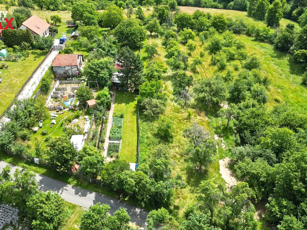 Prodej zahrady 996 m², Lesní Hluboké