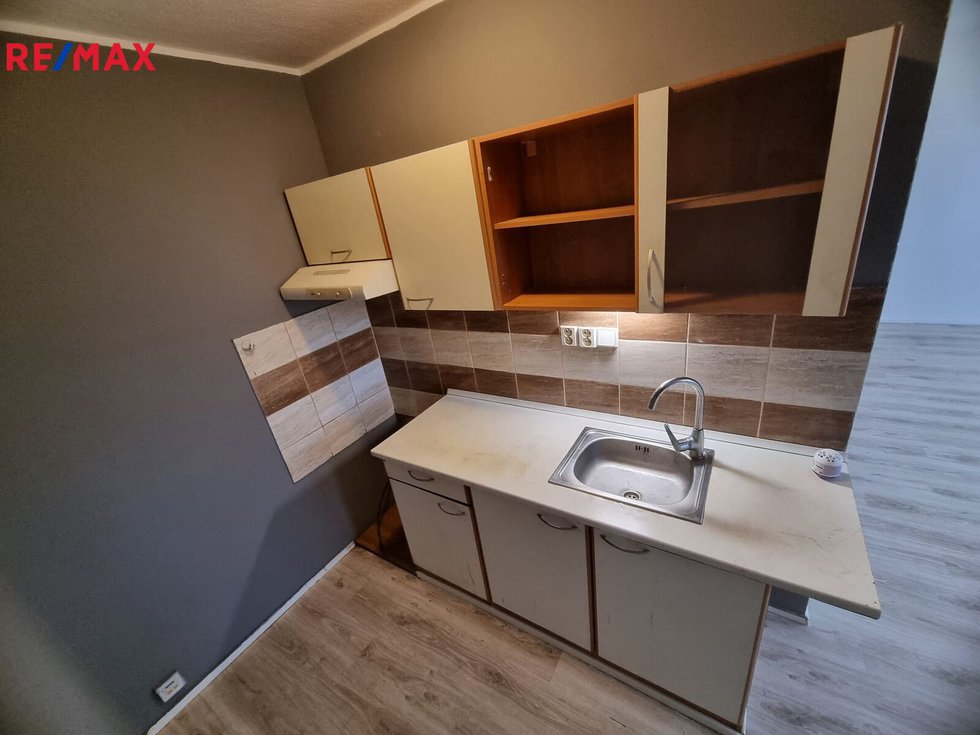 Prodej bytu 1+kk, garsoniery 33 m², Most