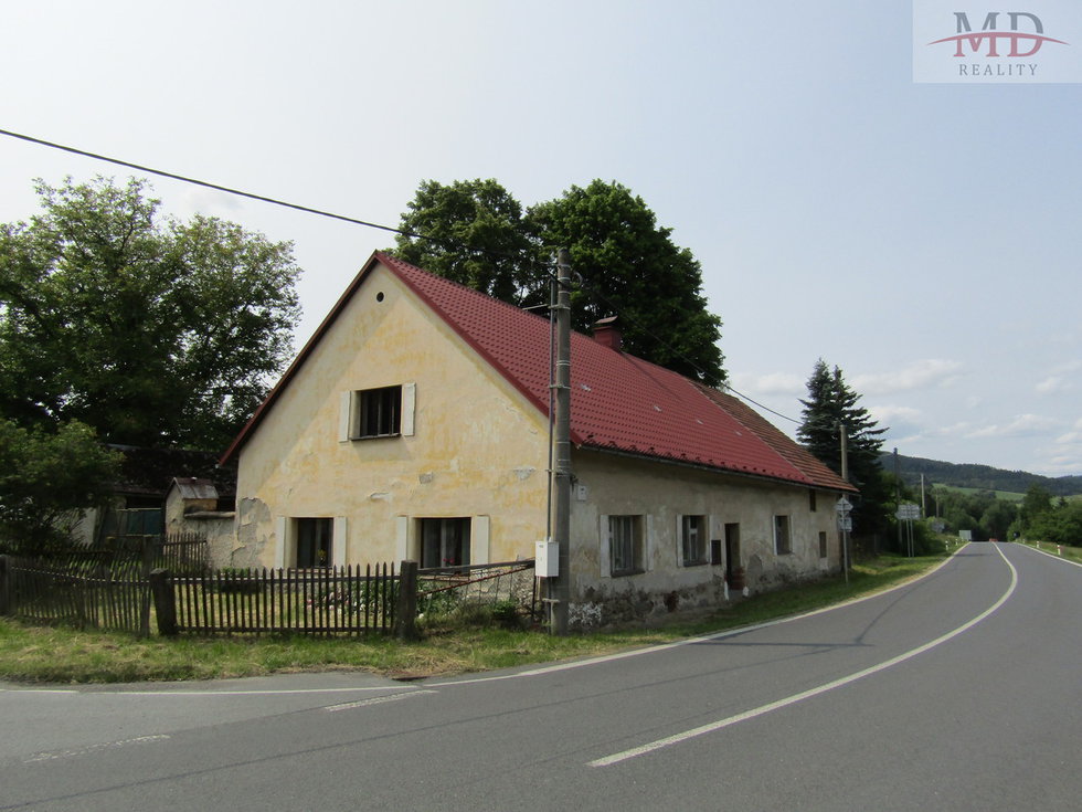 Prodej rodinného domu 270 m², Běšiny