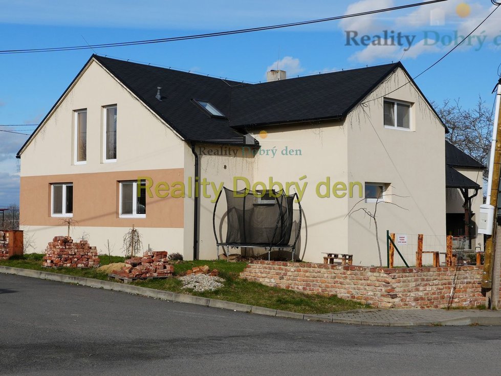 Prodej rodinného domu 200 m², Chvalíkovice