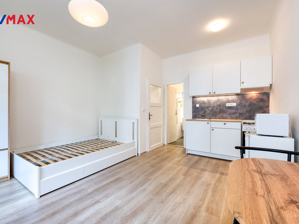 Pronájem bytu 1+kk, garsoniery 27 m², Praha