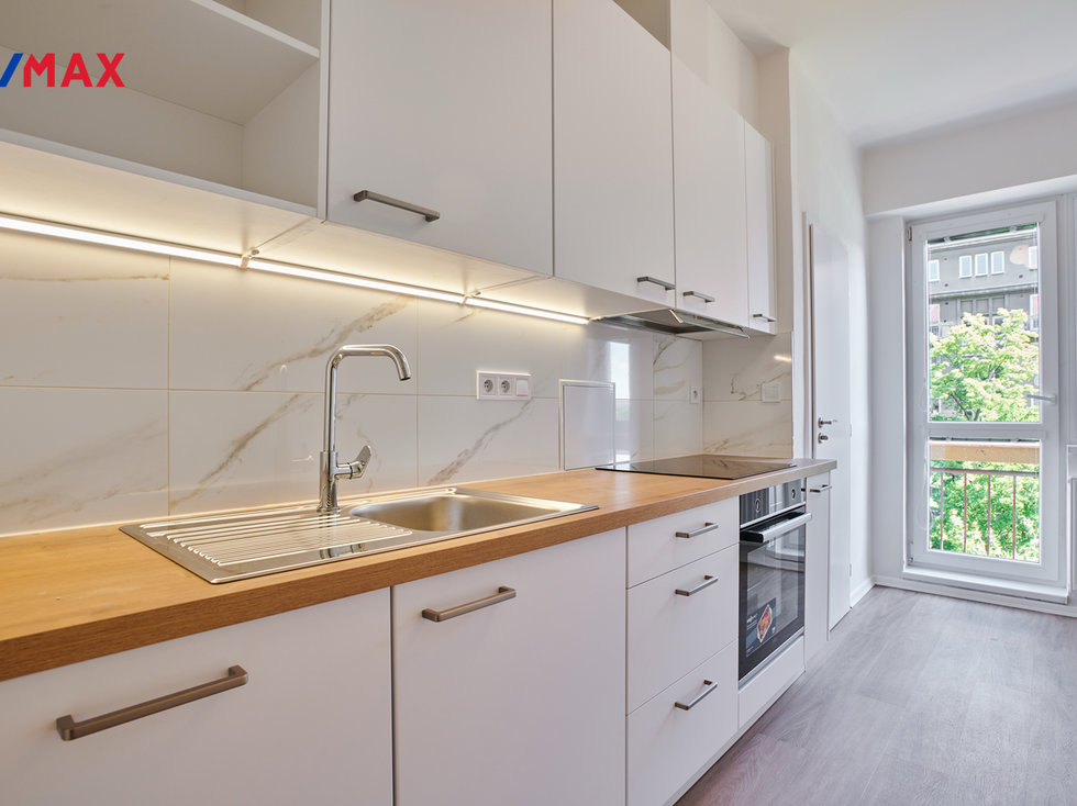 Pronájem bytu 2+1 73 m², Praha