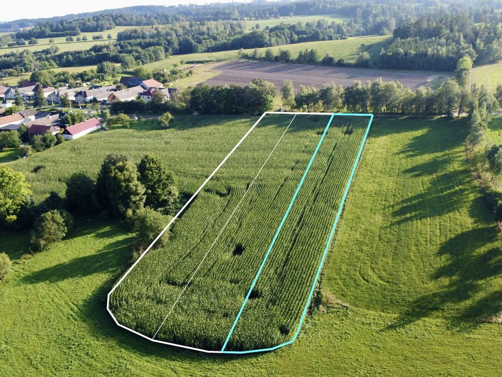 Prodej stavební parcely 3484 m², Mirošov