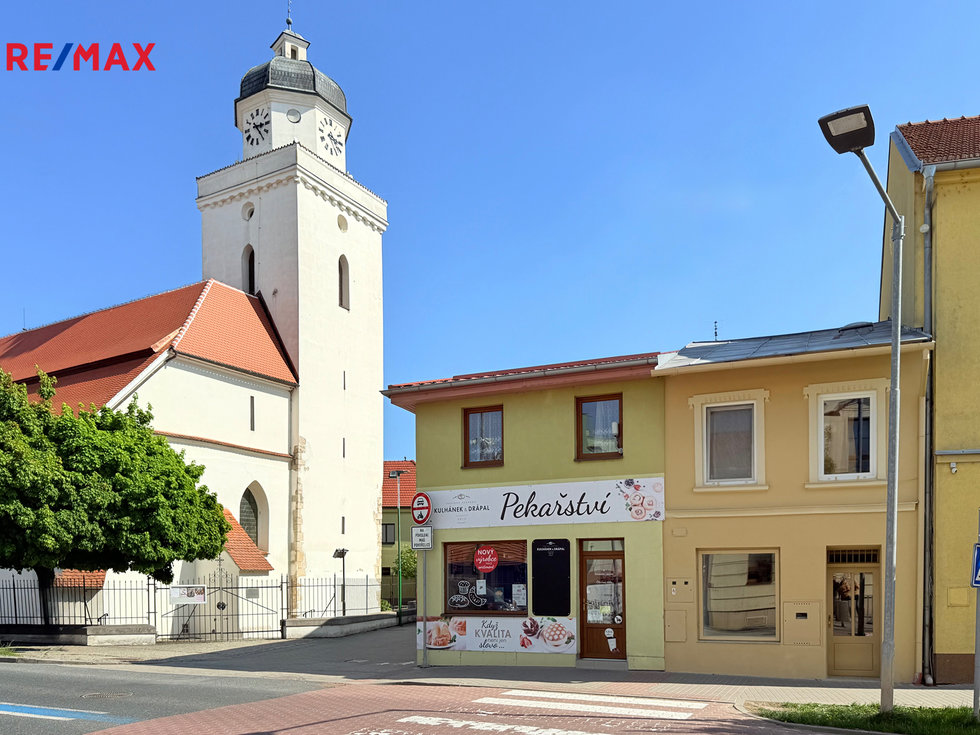 Pronájem obchodu 42 m², Pohořelice