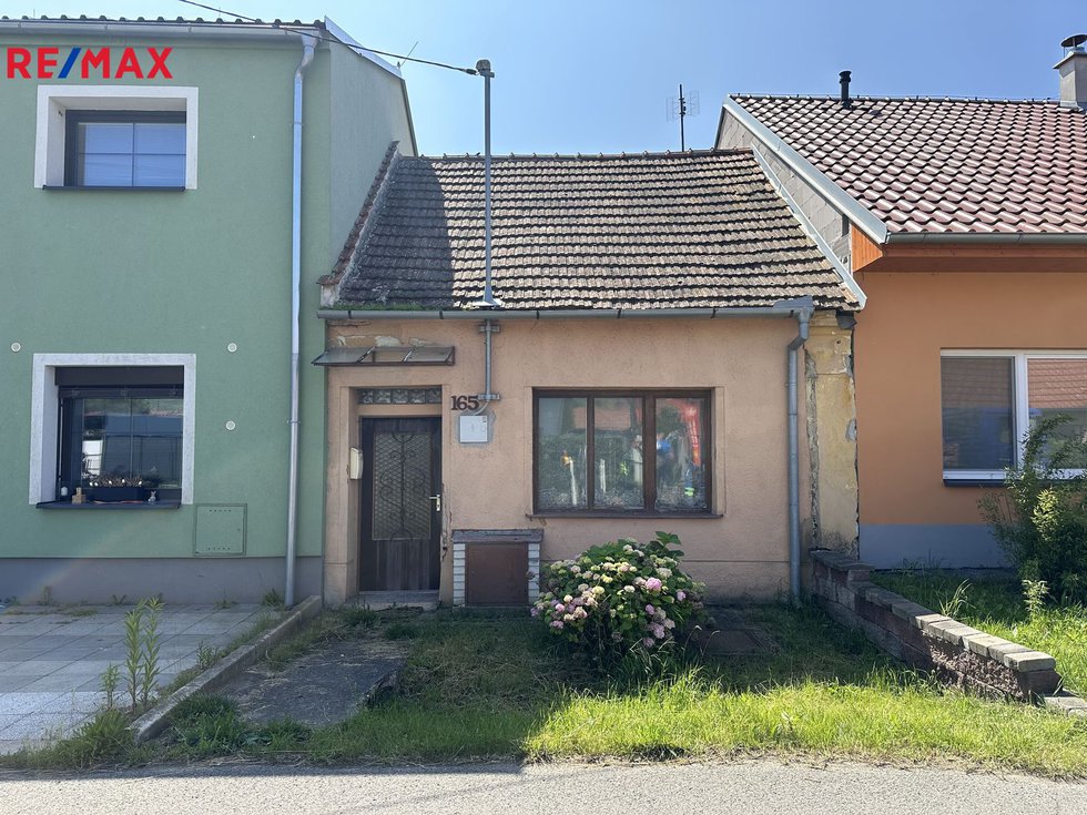 Prodej stavební parcely 1168 m², Hostěrádky-Rešov