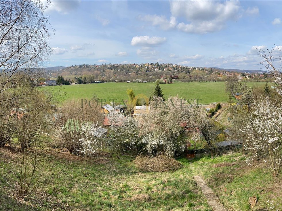 Prodej zahrady 1085 m², Všenory