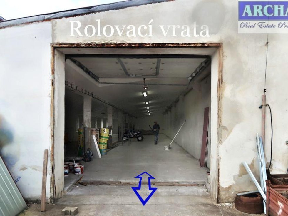Pronájem skladu 250 m², Králův Dvůr