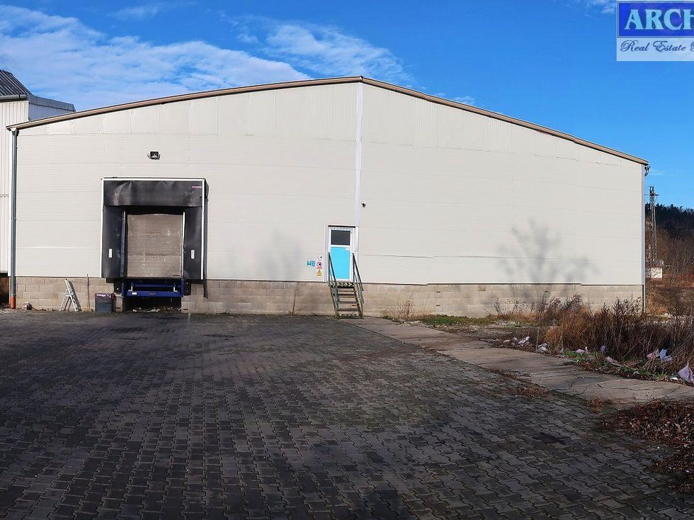 Pronájem skladu 750 m², Zdice