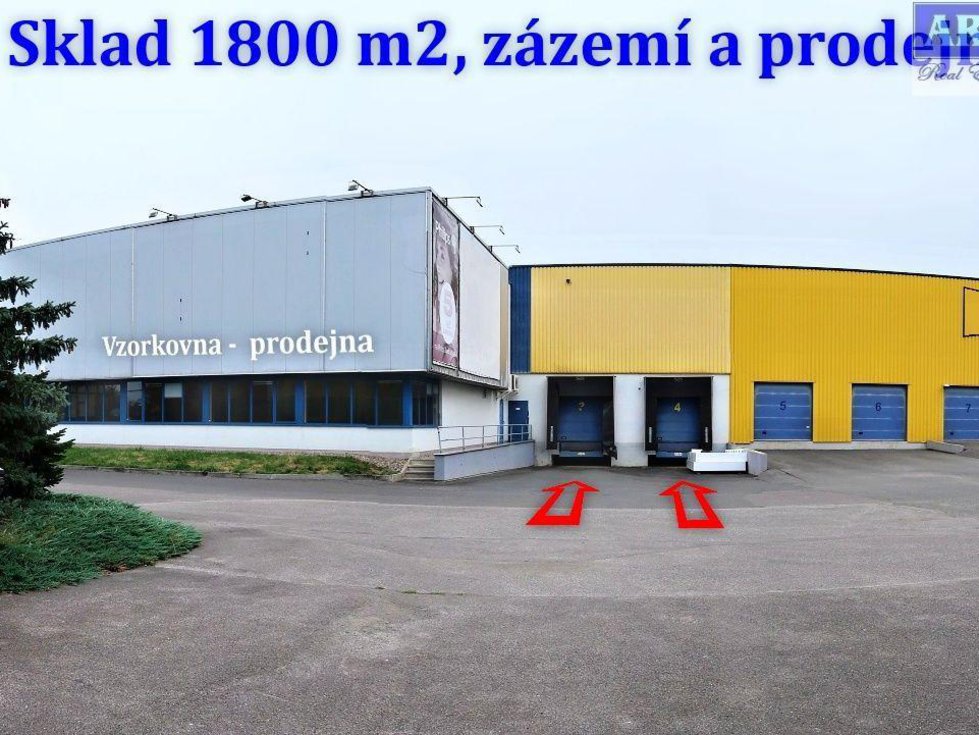 Pronájem skladu 1800 m², Králův Dvůr