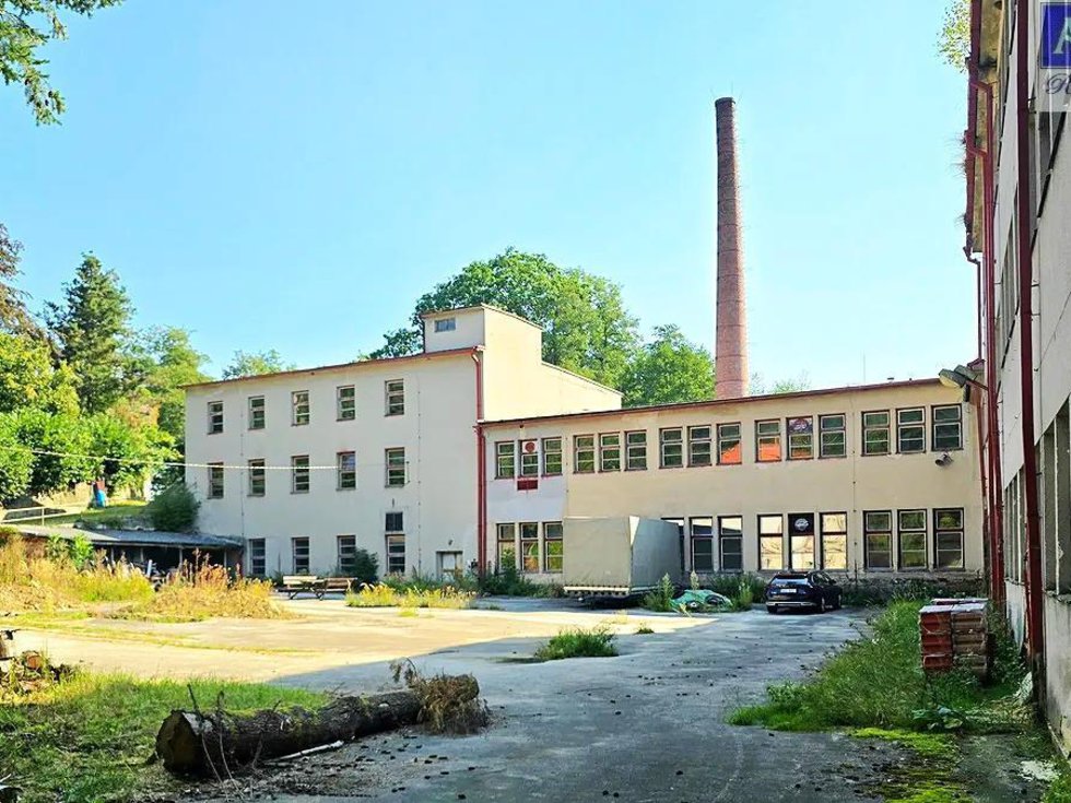 Prodej výrobního objektu 34099 m², Strmilov