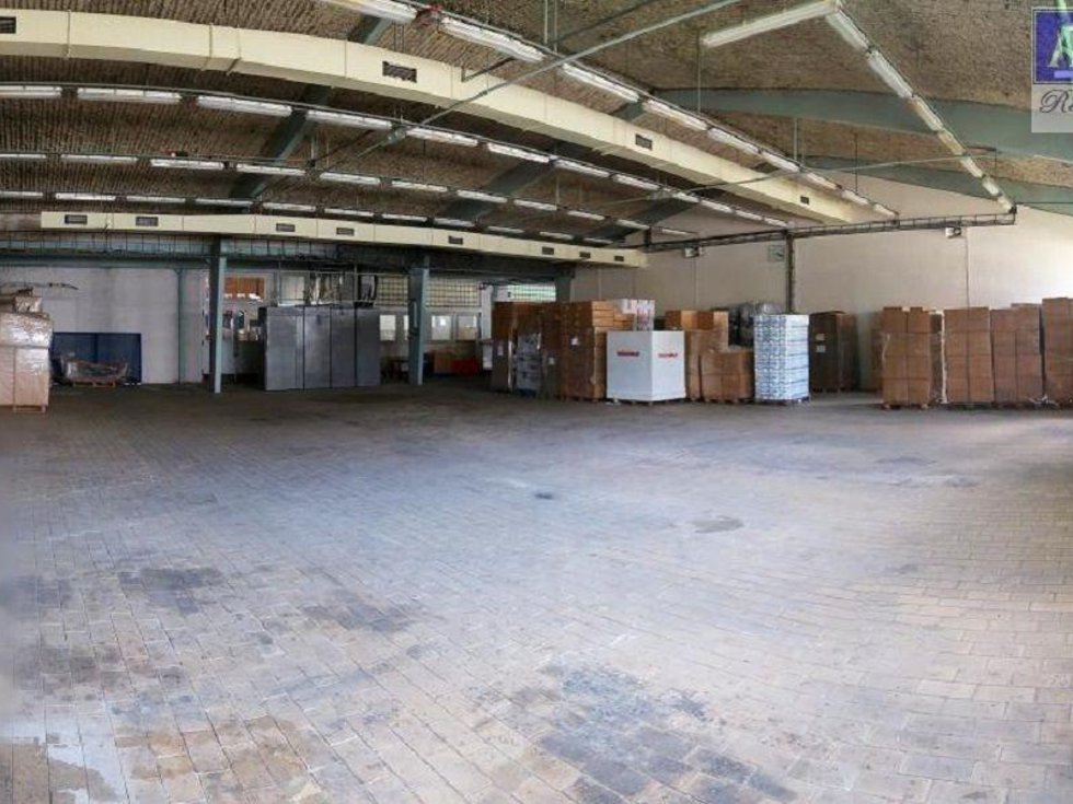 Pronájem skladu 960 m², Hořovice