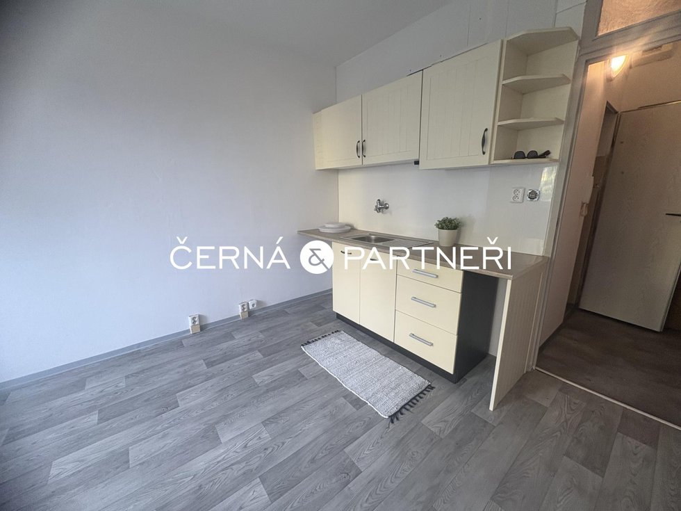 Pronájem bytu 1+1 34 m², Chomutov