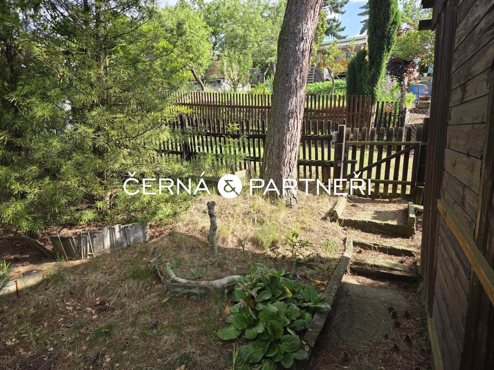 Prodej zahrady 465 m², Krupka