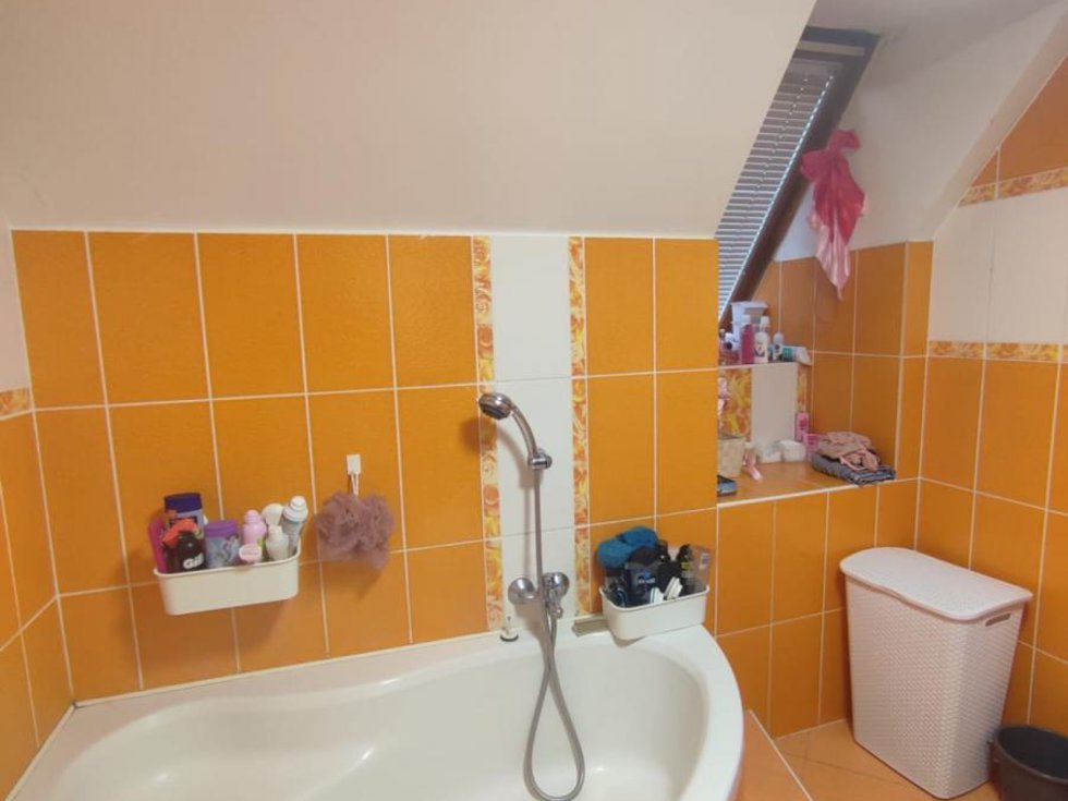 Pronájem bytu 2+kk 98 m², Trmice