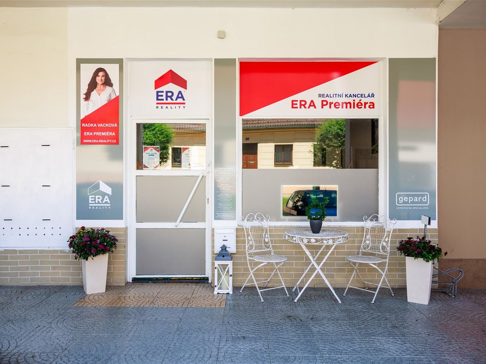 Prodej obchodu 35 m², Hluboká nad Vltavou