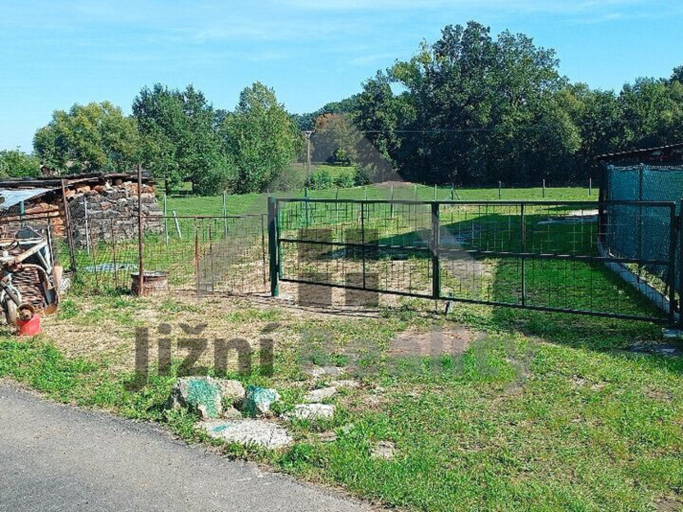 Prodej stavební parcely 663 m², Babice