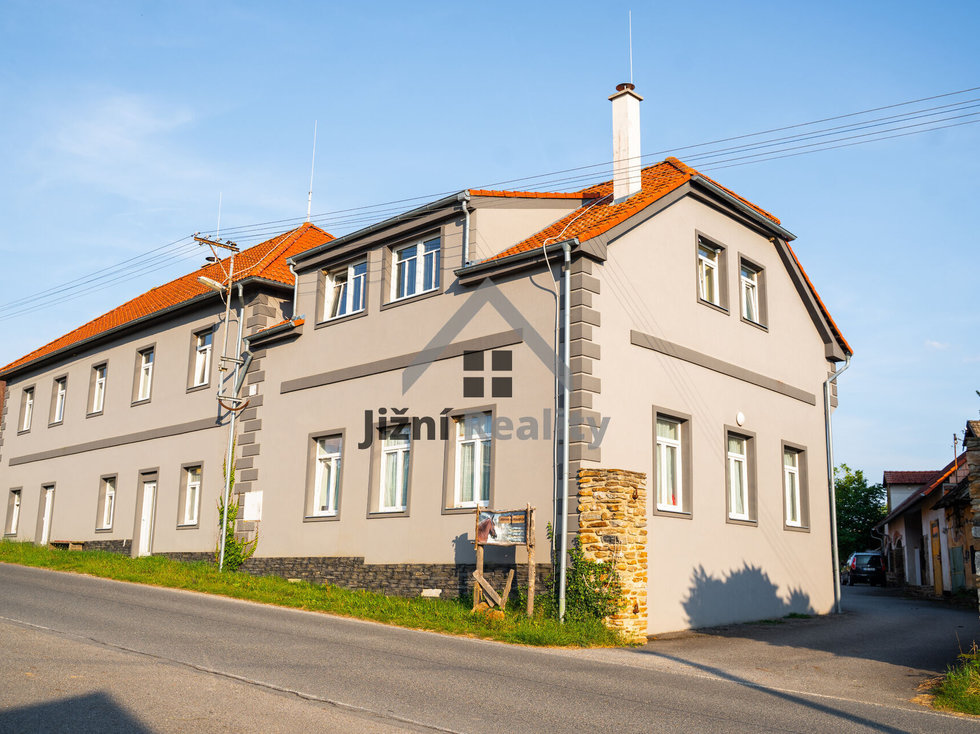 Prodej zemědělského objektu 1500 m², Slabčice