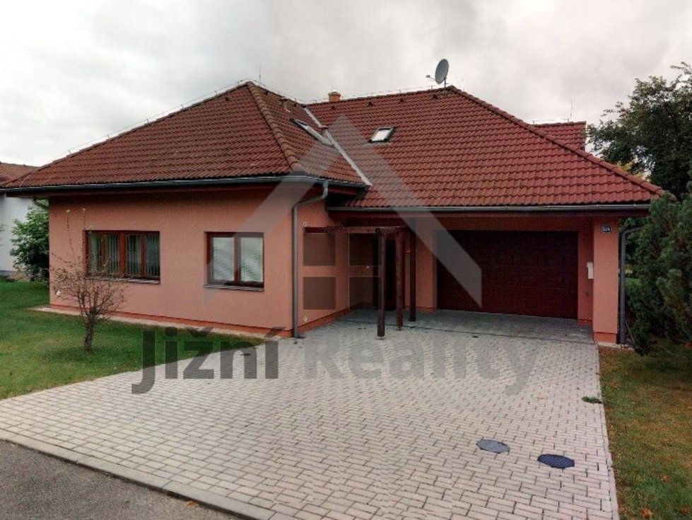 Prodej rodinného domu 300 m², Nová Bystřice