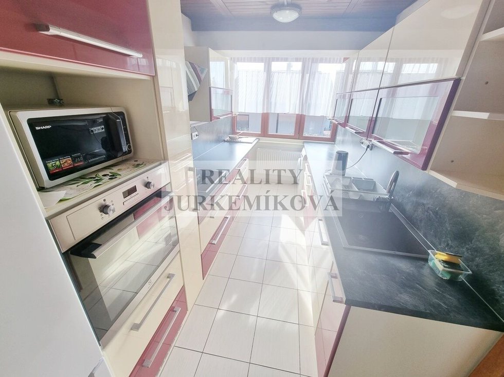 Pronájem bytu 1+kk, garsoniery 25 m², Rudolfov