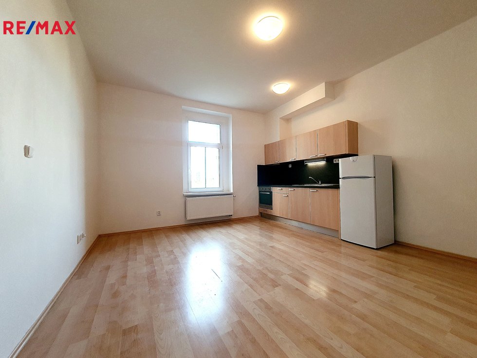 Pronájem bytu 1+kk, garsoniery 32 m², Praha