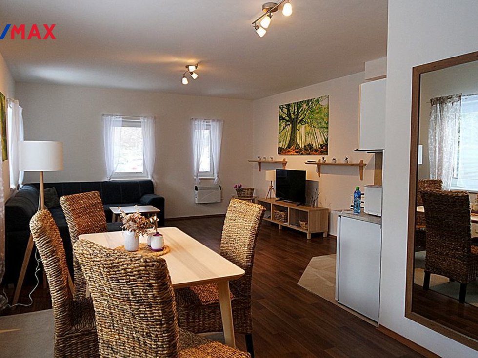 Pronájem bytu 2+kk 50 m², Hradec Králové