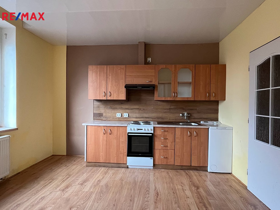 Pronájem bytu 2+kk 38 m², Úpice