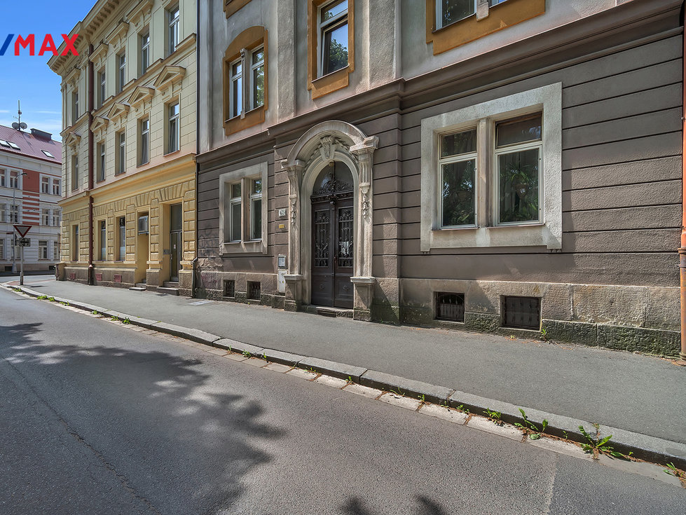Prodej bytu 1+1 51 m², Hradec Králové