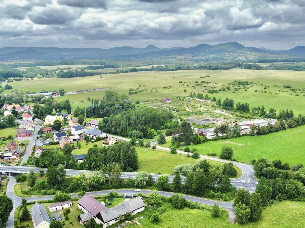 dji_fly_20250611_135908_666_1749643178730_photo_op