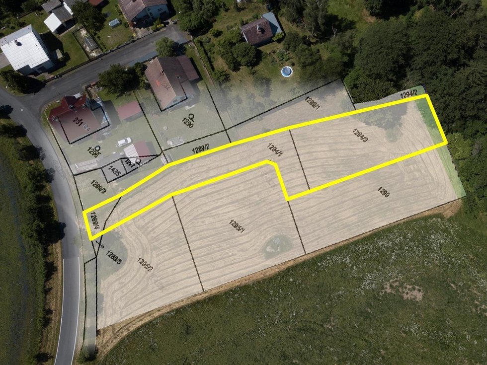 Prodej stavební parcely 908 m², Zavidov