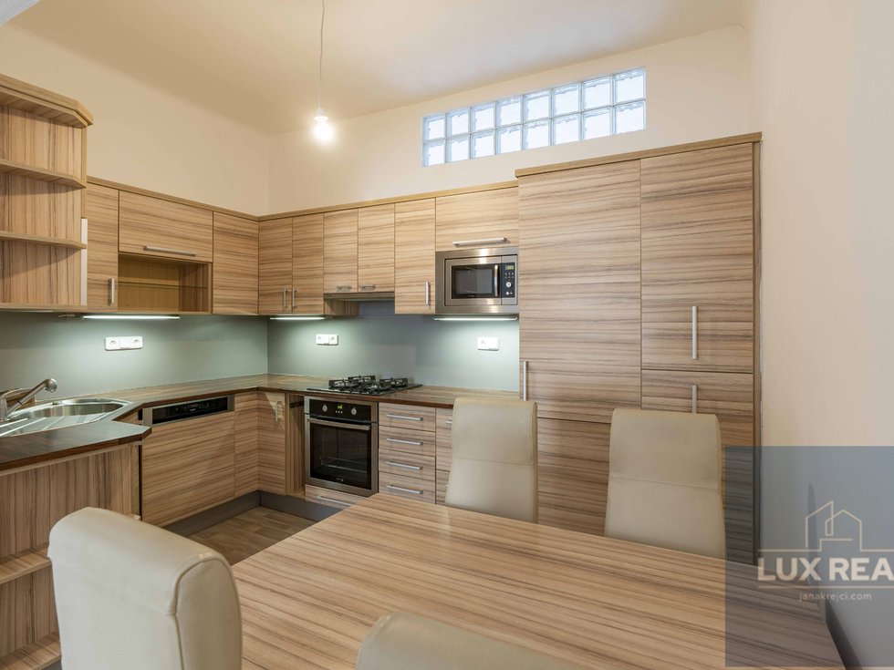 Prodej bytu 3+1 78 m², Znojmo