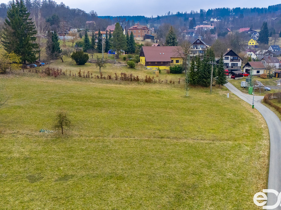 Prodej stavební parcely 1721 m², Skuhrov